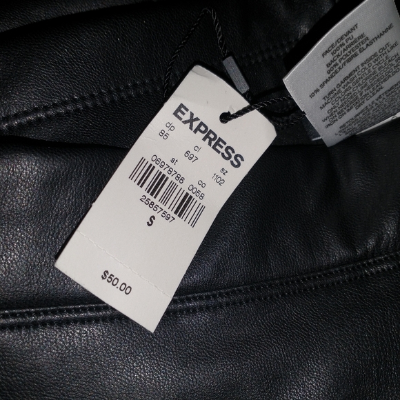 NWT Womans Express bundle - Picture 6 of 7